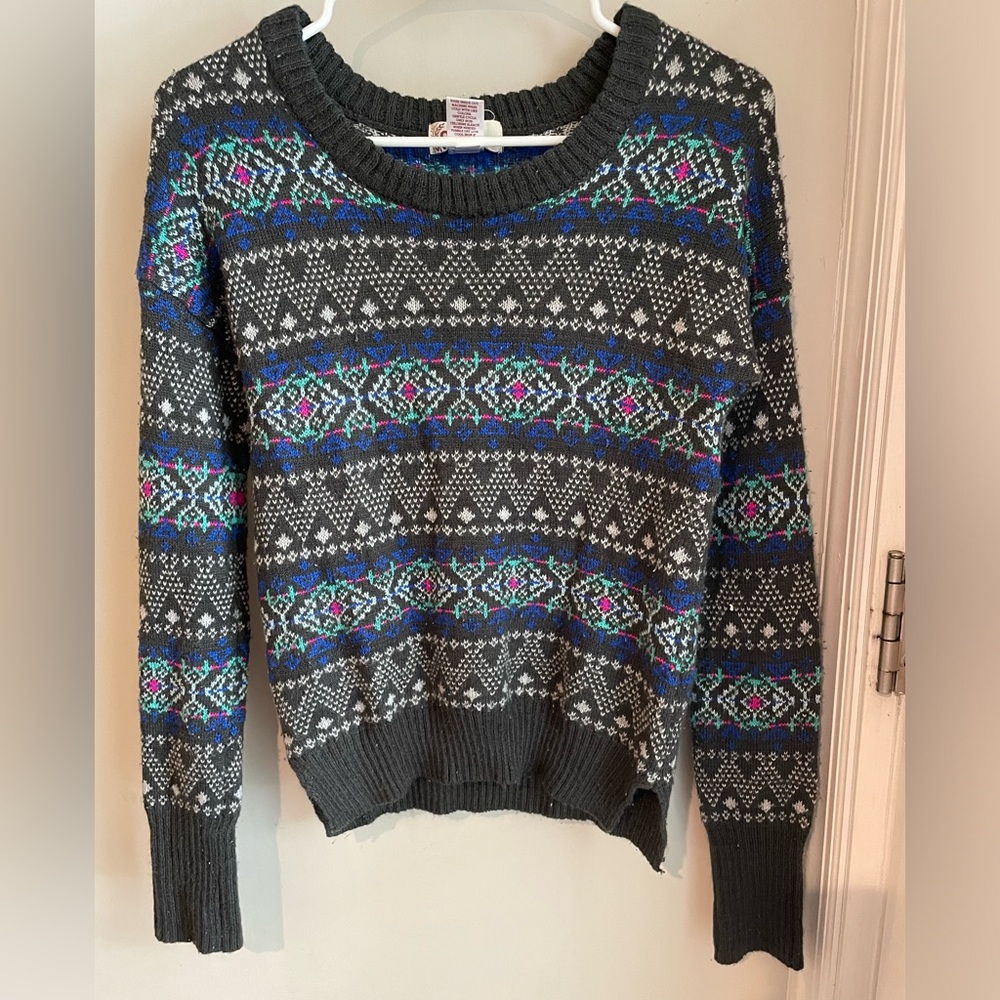 M So Sweater- Dark Grey with Pattern
